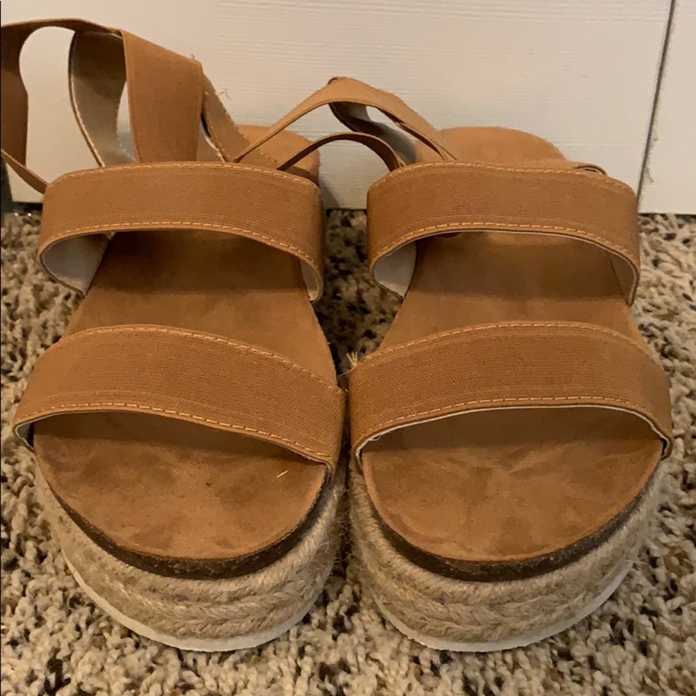 Tan Platforms - image 1